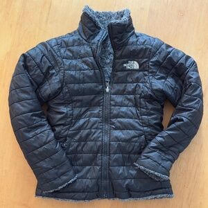 The North Face Girl’s Mossbud Swirl Reversible Jacket - M